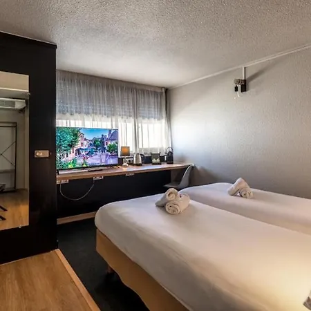 Hotel Le Cyrano Bergerac