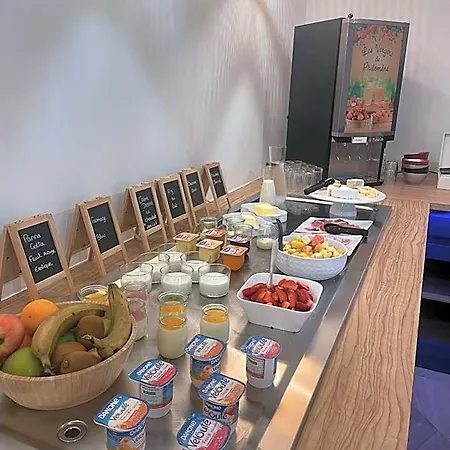 Otel Le Cyrano 3*