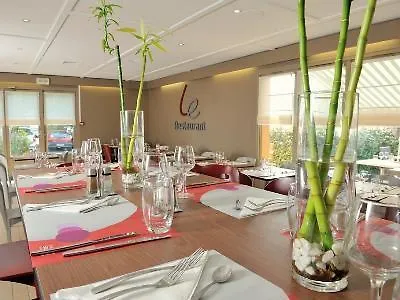 Le Cyrano Hotel