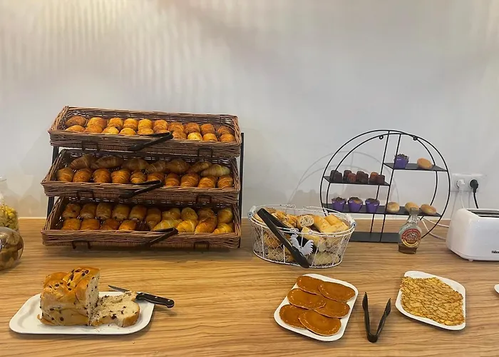 Hotel Le Cyrano Bergerac